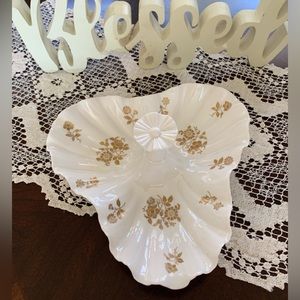 VINTAGE SPODE white porcelain 3 section shell shaped candy dish with gol…